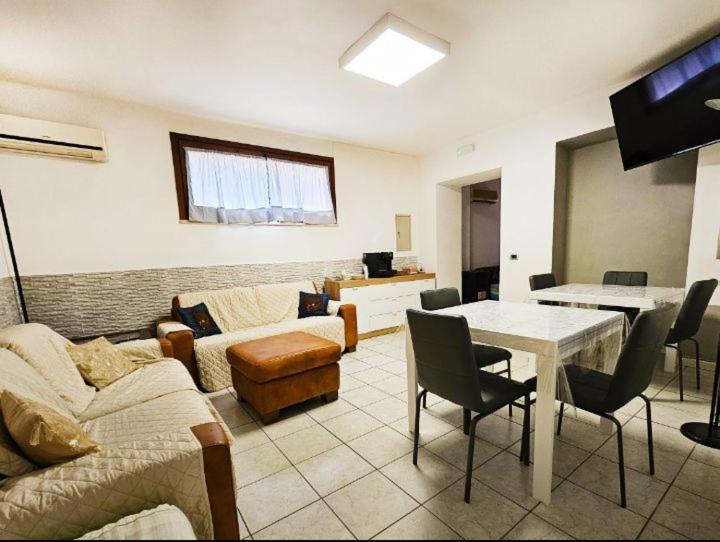 Beb Sa Tanca Nostra Bed and Breakfast Σάσαρι Εξωτερικό φωτογραφία
